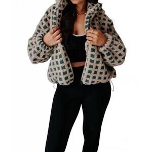 NEW BUTTERMELON lana sherpa jacket in tan & green